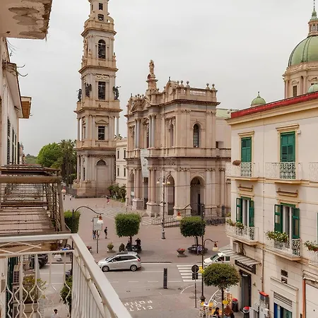 Pompei Central بيت ضيافة 4*
