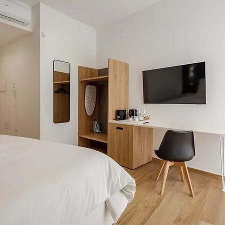 بيت ضيافة Pompei Central 4*