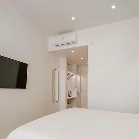 بيت ضيافة Pompei Central 4*